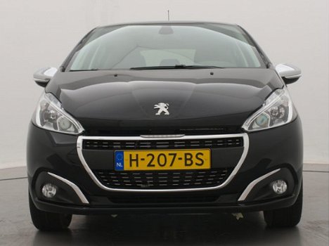 Peugeot 208 - 1.2 82pk Allure | Navigatie | Climate Control | Achteruitrijcamera | Donker getint gla - 1