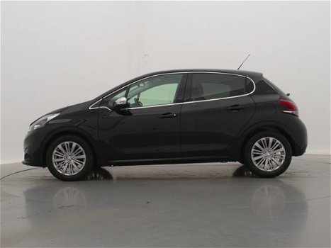 Peugeot 208 - 1.2 82pk Allure | Navigatie | Climate Control | Achteruitrijcamera | Donker getint gla - 1