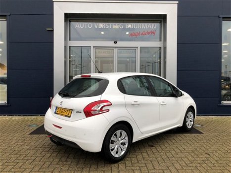 Peugeot 208 - Envy 1.2 VTi Parkeer Sensoren, Climate Control, Navigatie, Trekhaak - 1