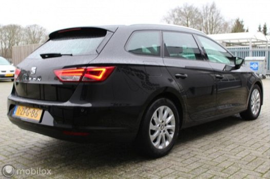 Seat Leon ST - 1.6 TDI Ecomotive Lease Sport Navi 2x Pdc Led Leer/alcantara - 1