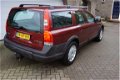 Volvo XC70 - 2.4 T Comfort Line+YOUNGTIMER+NW RIEMEN+NL AUTO - 1 - Thumbnail