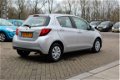 Toyota Yaris - 1.0 VVT-i Aspiration meer foto´s volgen - 1 - Thumbnail