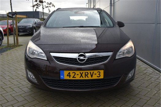 Opel Astra Sports Tourer - 1.4 Turbo Cosmo NAVI TREKHAAK / RIJKLAARPRIJS pdc / ecc airco / cruise - 1