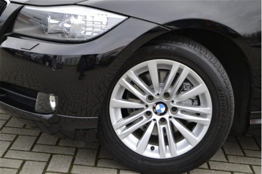 BMW 3-serie - 318i Corporate Business Line | Automaat | Navigatie | PDC | Cruise | Xenon RIJKLAAR - 1