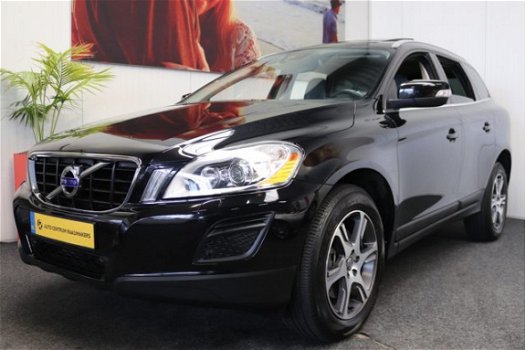 Volvo XC60 - 2.0 D4 FWD Summum LEDER NAVIGATIE PANORAMA SCHUIF/KANTEL DAK CRUISE CONTROL PDC TEL ZEE - 1