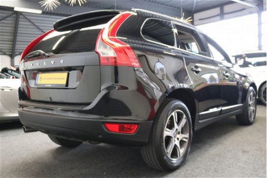 Volvo XC60 - 2.0 D4 FWD Summum LEDER NAVIGATIE PANORAMA SCHUIF/KANTEL DAK CRUISE CONTROL PDC TEL ZEE - 1