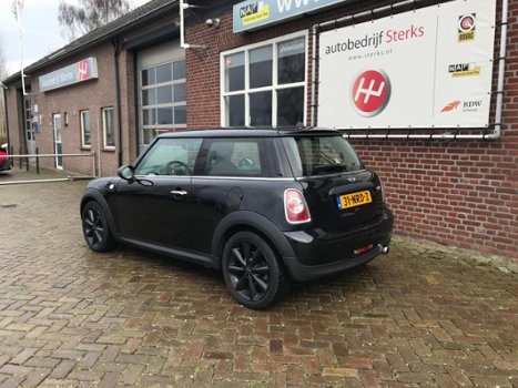 Mini Mini One - 1.6 Business Line LEDER 17