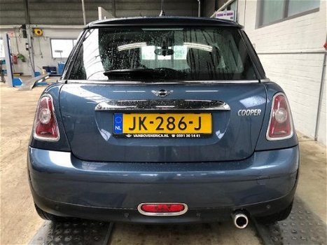 Mini Mini Cooper - 1.6 Chili Automaat Leer Clima Xenon PDC - 1