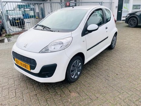 Peugeot 107 - 1.0 Access Basic , Model 2014 , Nederlandse auto, Nap-pas , Spiegels in kleur, antraci - 1