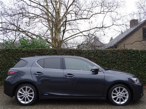 Lexus CT - 200h Hybrid Navi, Cruise, ECC, PDC, LED/Xenon, Dealer onderhouden - 1