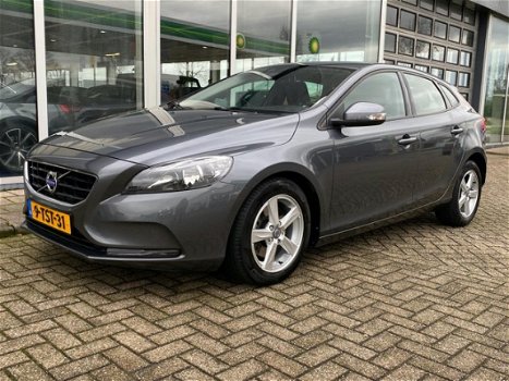 Volvo V40 - 1.6 D2 Kinetic clima navi pdc org ned 1e eig - 1