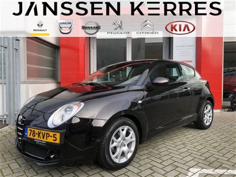 Alfa Romeo MiTo - 1.4 Distinctive Climatic / Parkeerhulp / Cruise / 16