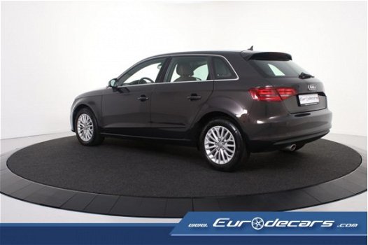 Audi A3 Sportback - 1.6 TDI *Navigatie*Cruise Control*Alarm - 1