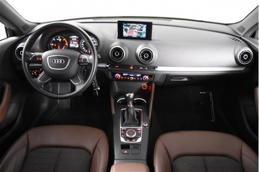 Audi A3 Sportback - 1.6 TDI *Navigatie*Cruise Control*Alarm - 1