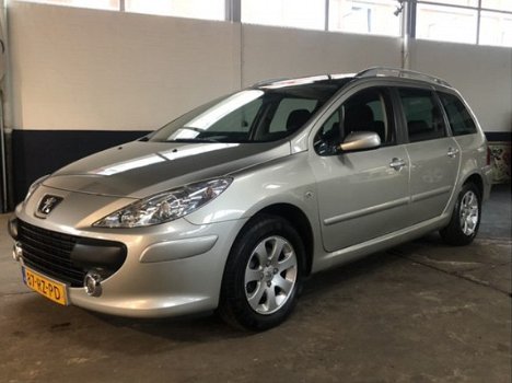 Peugeot 307 SW - 1.6-16V Pack Automaat | Trekhaak | panoramadak (vestiging Driebergen) - 1