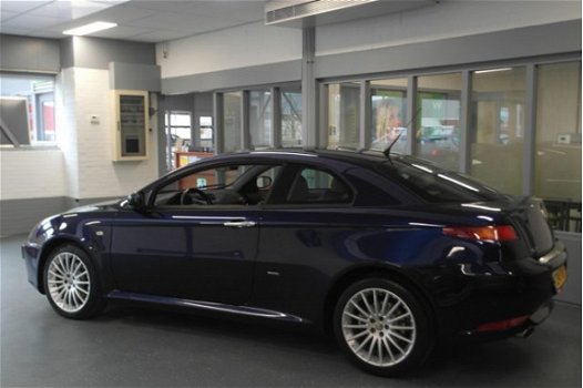 Alfa Romeo GT - 2.0 JTS Collezione Leder, Clima controle, Cruise controle, Lm velgen, Enz PRIJS INCL - 1