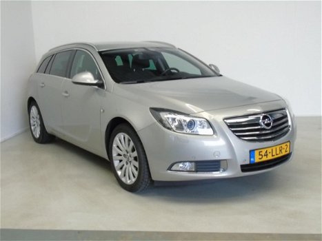 Opel Insignia Sports Tourer - 2.0 CDTI Cosmo Navi stoelverw (bj 2010) - 1