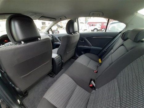 Toyota Avensis - 1.8 VVT-i 147pk Business Plus | AUTOMAAT, Navi, Cruise, dealeronderhouden - 1
