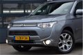 Mitsubishi Outlander - 2.0 PHEV Executive Edition * ROCKFORD AUDIO * CAMERA * NAVIGATIE * TREKHAAK - 1 - Thumbnail