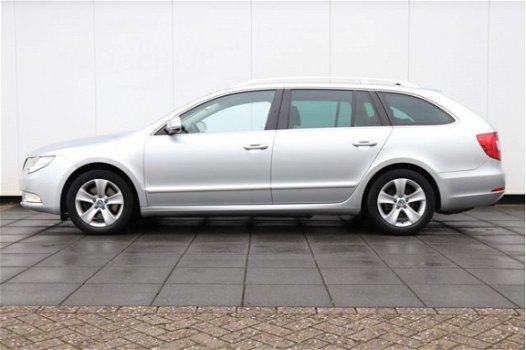 Skoda Superb Combi - 1.6 TDI Greenline Active | NAVI | LEDER | CRUISE | CLIMATE | XENON | - 1