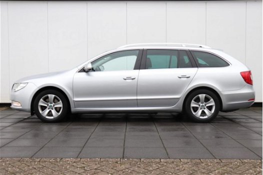 Skoda Superb Combi - 1.6 TDI Greenline Active | NAVI | LEDER | CRUISE | CLIMATE | XENON | - 1