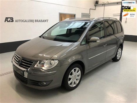 Volkswagen Touran - 1.4 TSI Highline Business 1steEigenaar/Navi/7zits - 1