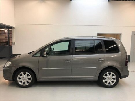 Volkswagen Touran - 1.4 TSI Highline Business 1steEigenaar/Navi/7zits - 1