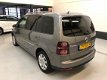 Volkswagen Touran - 1.4 TSI Highline Business 1steEigenaar/Navi/7zits - 1 - Thumbnail