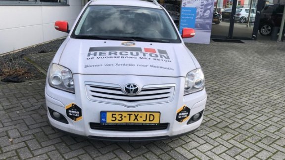 Toyota Avensis Wagon - 2.0 D-4D-F Luna 126 pk Prijs export 2250, - 1