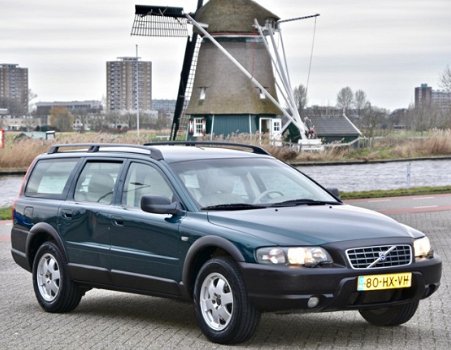 Volvo V70 Cross Country - 2.4 T Geartr. Comf. Youngtimer, leder - 1