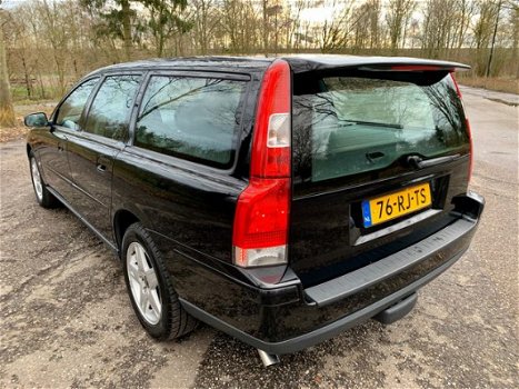 Volvo V70 - 2.4 Edition II Clima, Trekhaak, Leder, 2005, 170 PK, NL-Auto - 1