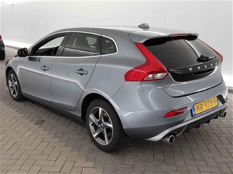 Volvo V40 - 2.0 D2 Business Sport 88kW 5Drs - 1