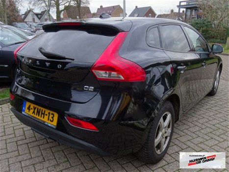 Volvo V40 - 1.6 D2 2014 5-Deurs Zwart Schade - 1