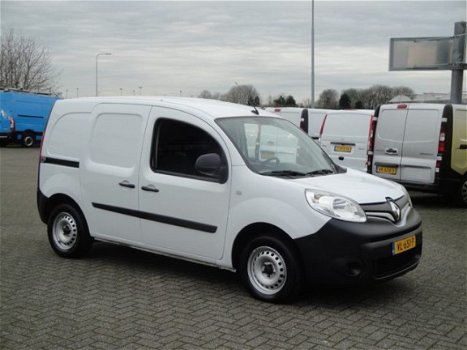 Renault Kangoo - 1.5 DCI 55KW 75PK AIRCO/ CRUISE CONTROL/ NAVIGATIE/ 100% DEALERO - 1