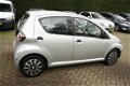 Toyota Aygo - 1.0 12V 68PK 5-DEURS NIEUWE APK - 1 - Thumbnail