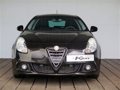 Alfa Romeo Giulietta - 1.4 T Exclusive | Navigatie | Leder | Stoelverwarming - 1
