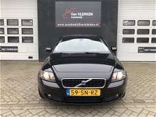 Volvo S40 - 1.8 Momentum / NAVI / LEER / PDC Achter