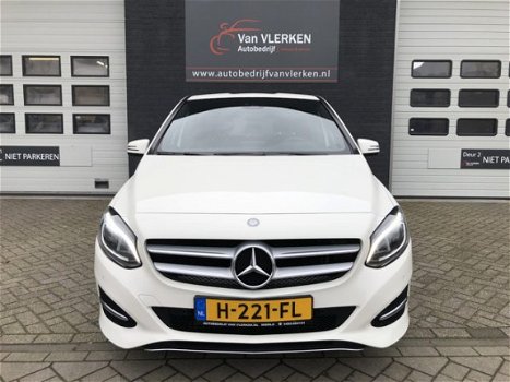 Mercedes-Benz B-klasse - 180 Ambition Exclusief NAVIGATIE/ LEER - 1