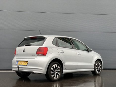 Volkswagen Polo - 1.0 BlueMotion Edition | MF Stuur | Parkeer sensoren voor + achter | Trekhaak | Ai - 1