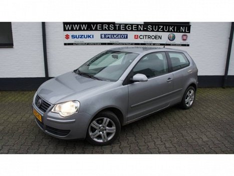 Volkswagen Polo - 1.4 16V 80pk Optive - 1