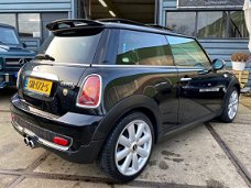 Mini Mini Cooper - 1.6 S Chili Pano/Xenon/Pdc/CruisC./17inch/Airco