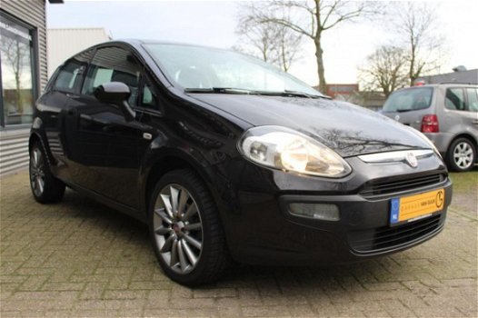 Fiat Punto Evo - 1.4 77PK Airco, Stuurb., Sportwielen - 1