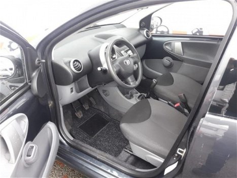 Toyota Aygo - 1.0-12V Comfort - 1