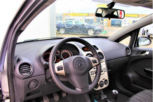 Opel Corsa - 1.4 5D Airco | Cruise controle - 1