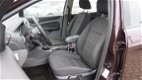 Ford Focus Wagon - 1.6 Titanium Airco, Cruise, Navigatie, PDC - 1 - Thumbnail