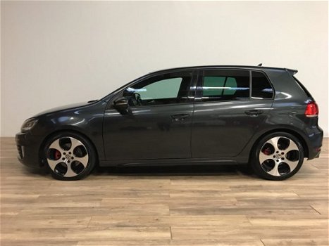 Volkswagen Golf - 2.0 GTI NED AUTO / 5-DRS / XENON / LED ACHTER / LEDER+STOELVERW / PDC / ZWARTE HEM - 1