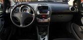 Peugeot 107 - 1.0-12V XS 5 Deurs Airco Elec ramen - 1 - Thumbnail