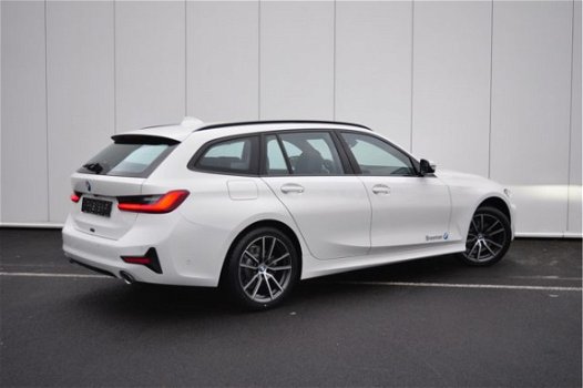 BMW 3-serie Touring - 320i Executive Sport Line Edition Aut - 1