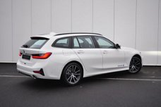 BMW 3-serie Touring - 320i Executive Sport Line Edition Aut