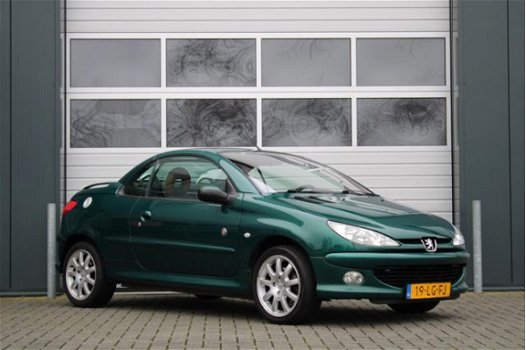 Peugeot 206 CC - 1.6-16V Roland Garros Clima/Leder/Elek.Ramen/C.V./LM.Velgen/Radio.CD/APK:13-11-2020 - 1